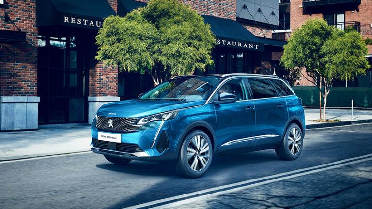 Peugeot 5008 02