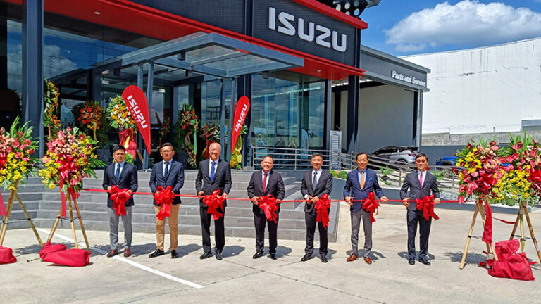 Now Ready to Serve Western Luzon: Isuzu Subic Isuzu Subic Ribbon Cutting