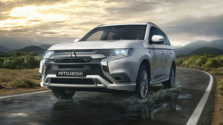 Mitsubishi Outlander PHEV drive