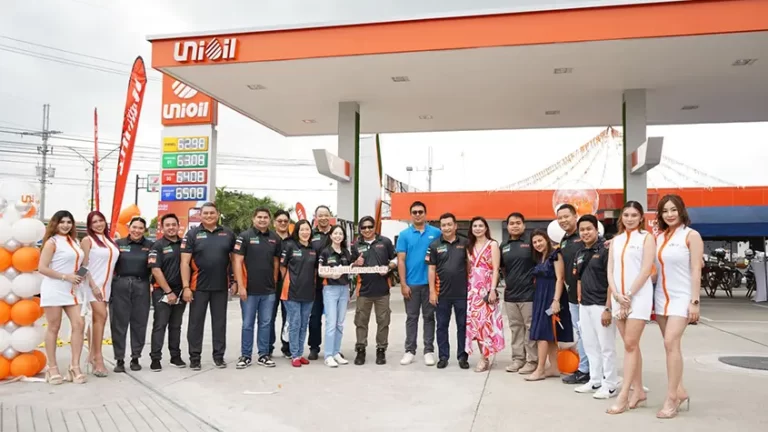 Unioil Opens 100th Station